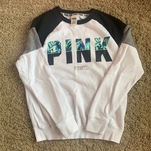 Victoria’s Secret PINK crew neck sweatshirt